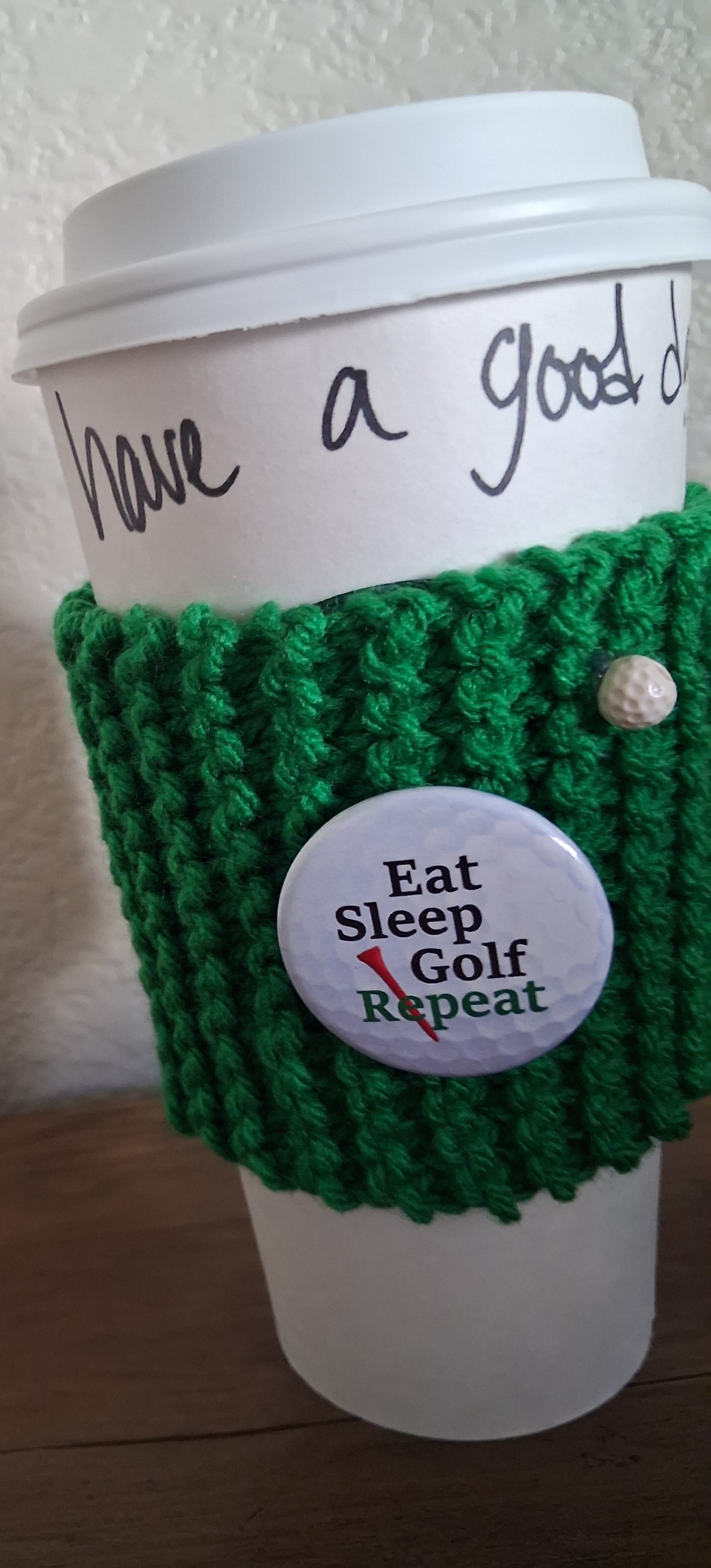 Golf lovers drink cozy
